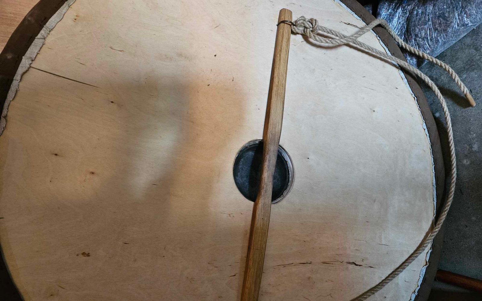 Rückseite eines Wikinger Larp Schildes