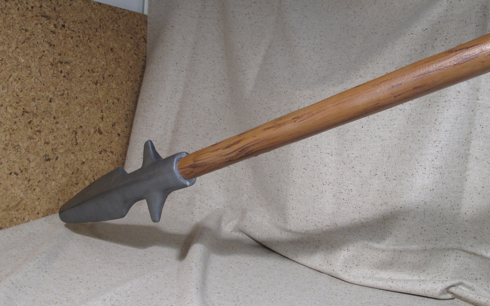 Ein Larp Speer